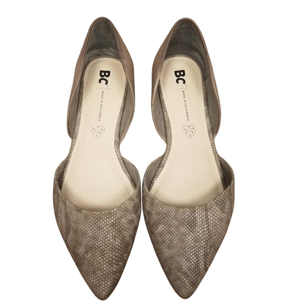 NWOT sz.8.5 born in California snake‎ print pointed toe flats